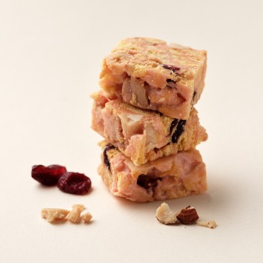 CRANBERRIES AND MIXED NUTS  - SNOWFLAKE CRISP